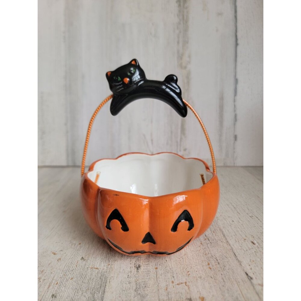 Ceramic pumpkin mini basket black cat handle Halloween‎ home decor